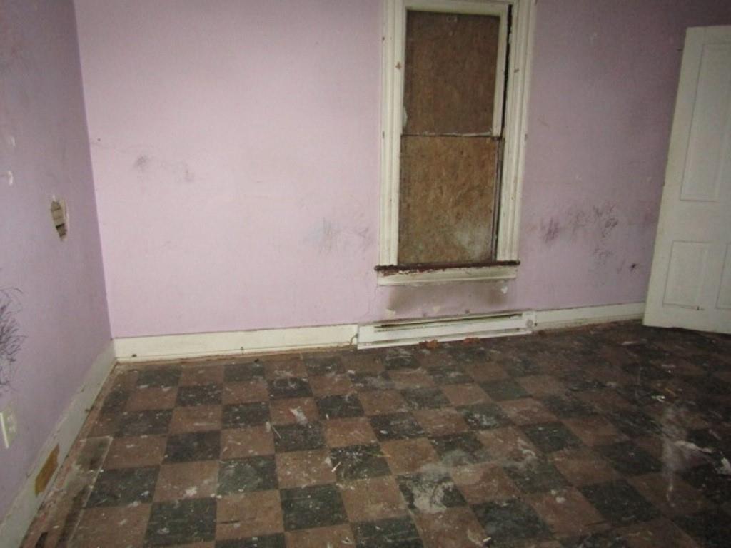 1817 4th Avenue Beaver Falls, PA 15010 - Photo 22 of 33