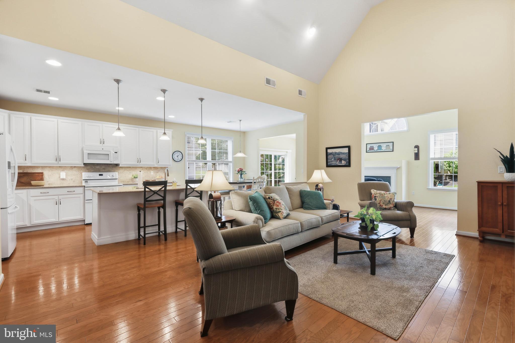 1063 Presidents Drive Lititz, PA 17543 - Photo 2 of 51