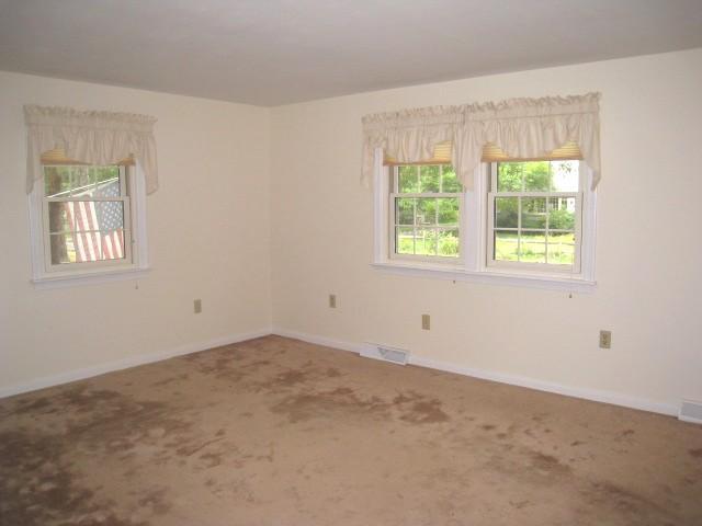 20 Farm Hill Road Centerville, MA 02632 - Photo 7 of 33 an empty room with a window