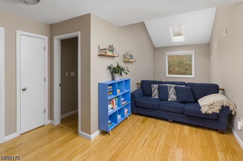 97 Continental Road Morris Plains, NJ 07950 - Photo 25 of 47