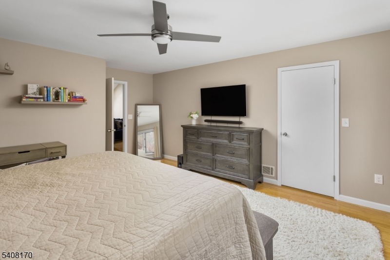 97 Continental Road Morris Plains, NJ 07950 - Photo 30 of 47