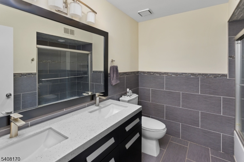 97 Continental Road Morris Plains, NJ 07950 - Photo 31 of 47