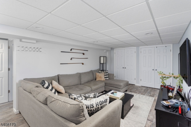 97 Continental Road Morris Plains, NJ 07950 - Photo 34 of 47