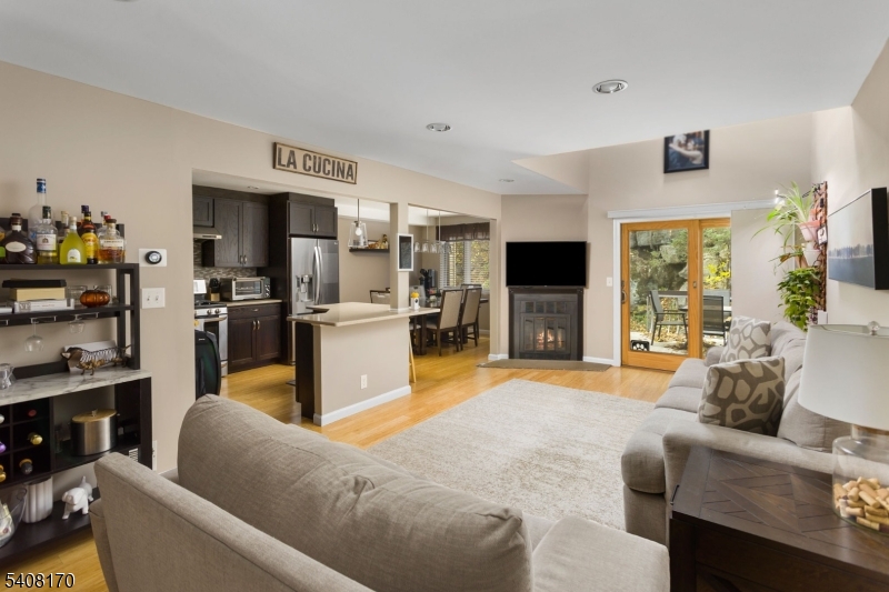 97 Continental Road Morris Plains, NJ 07950 - Photo 10 of 47