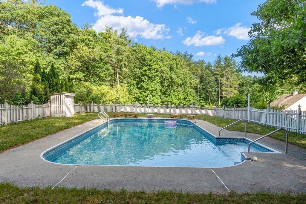 167 Beaman Road Sterling, MA 01564 - Photo 17 of 20