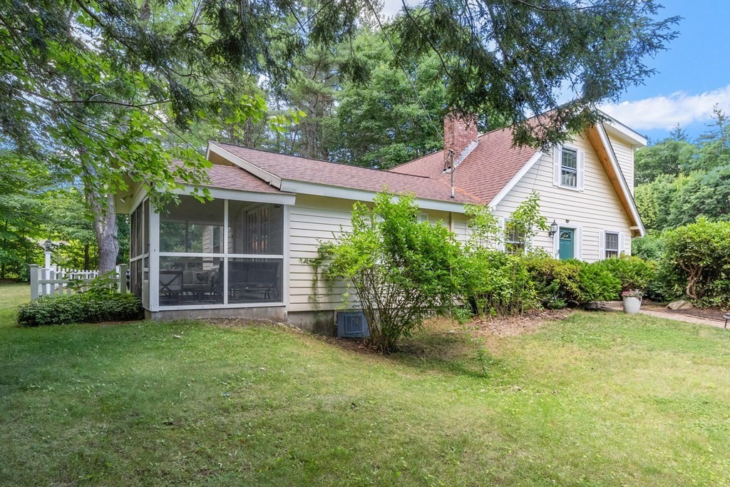 167 Beaman Road Sterling, MA 01564 - Photo 2 of 20