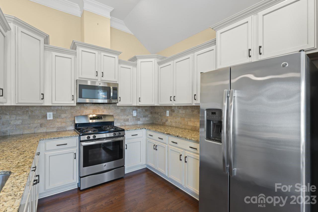 1396 Tupelo Road Clover, SC 29710 - Photo 11 of 39 Gallery Image 11