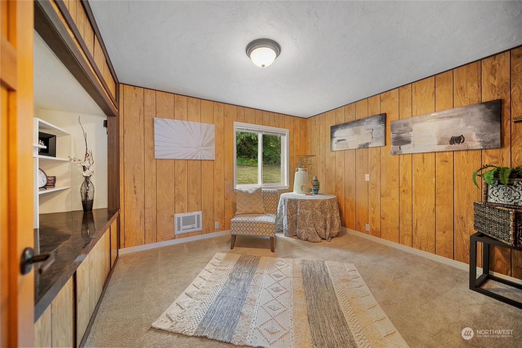 3217 West Sequim Bay Road Sequim, WA 98382 - Photo 26 of 40 a bedroom with a bed and a couch