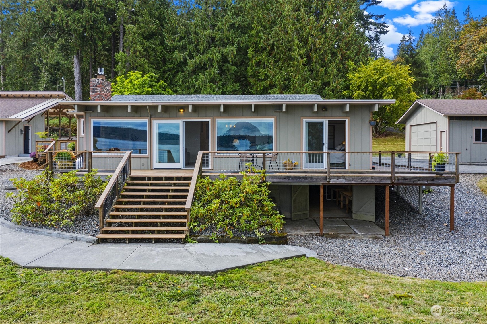 3217 West Sequim Bay Road Sequim, WA 98382 - Photo 3 of 40 front view of a house with a yard