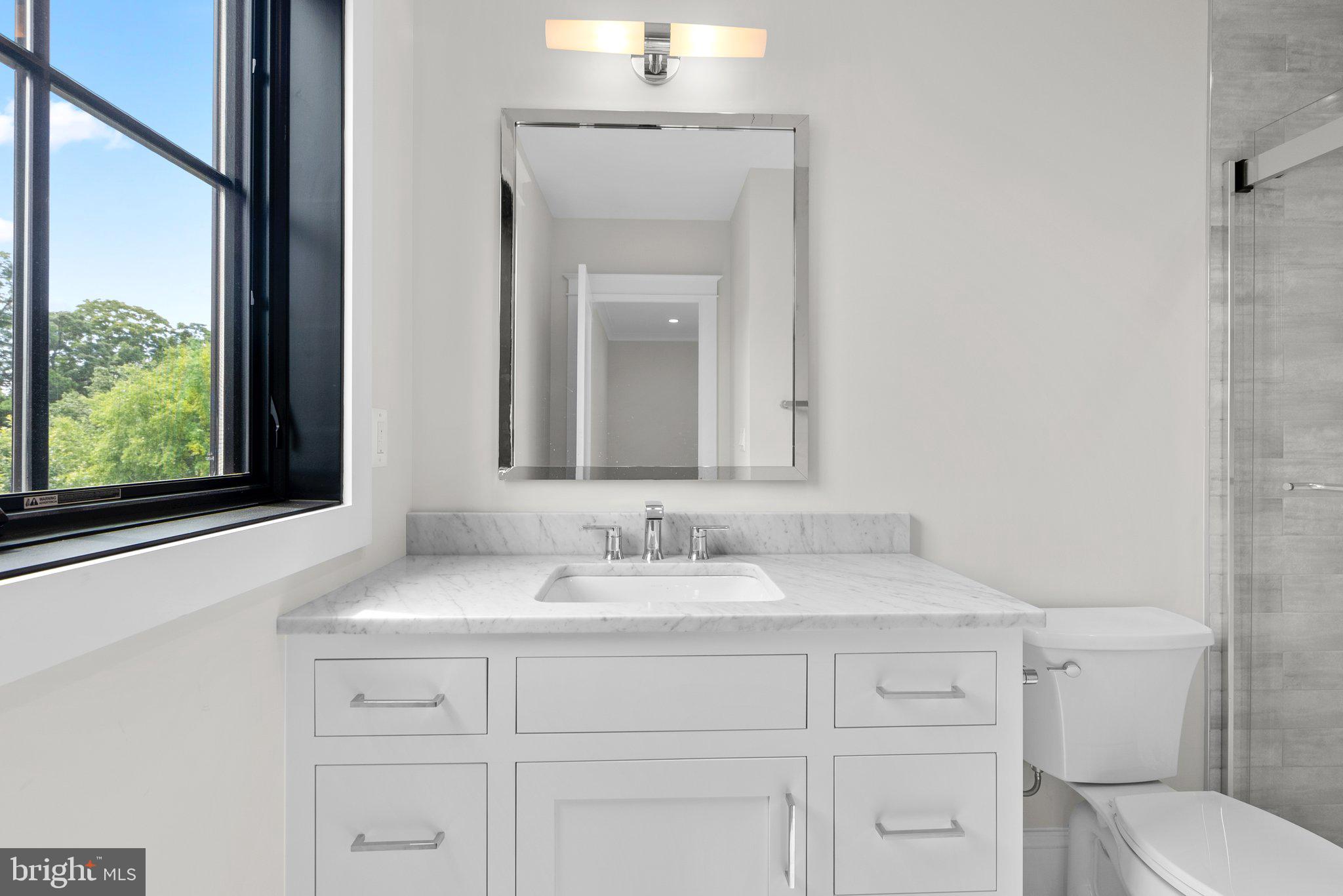 3713 R Street Northwest Washington, DC 20007 - Photo 28 of 48 2nd Ensuite Bathroom