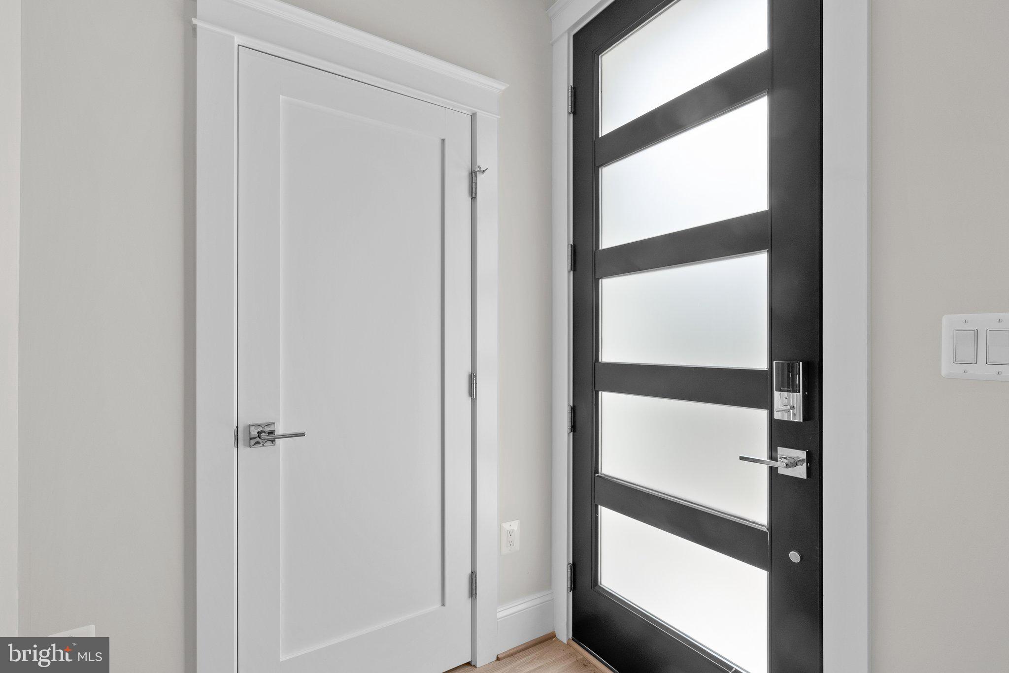 3713 R Street Northwest Washington, DC 20007 - Photo 4 of 48 Front Entry