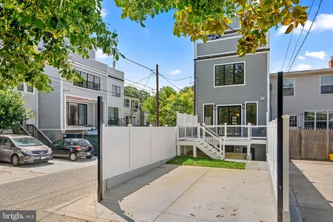 $2,795,000 | 3713 R Street Northwest, Washington, DC 20007