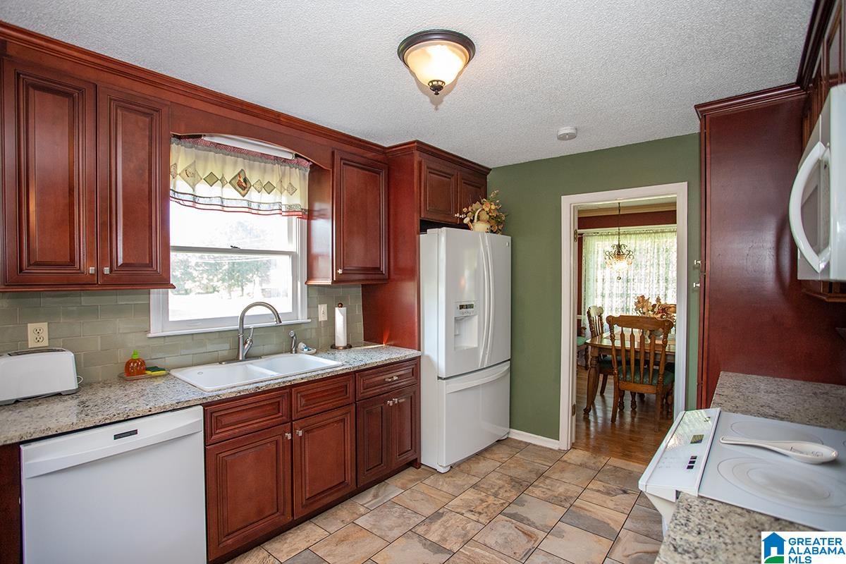 550 13th Street Southwest Alabaster, AL 35007 - Photo 10 of 39