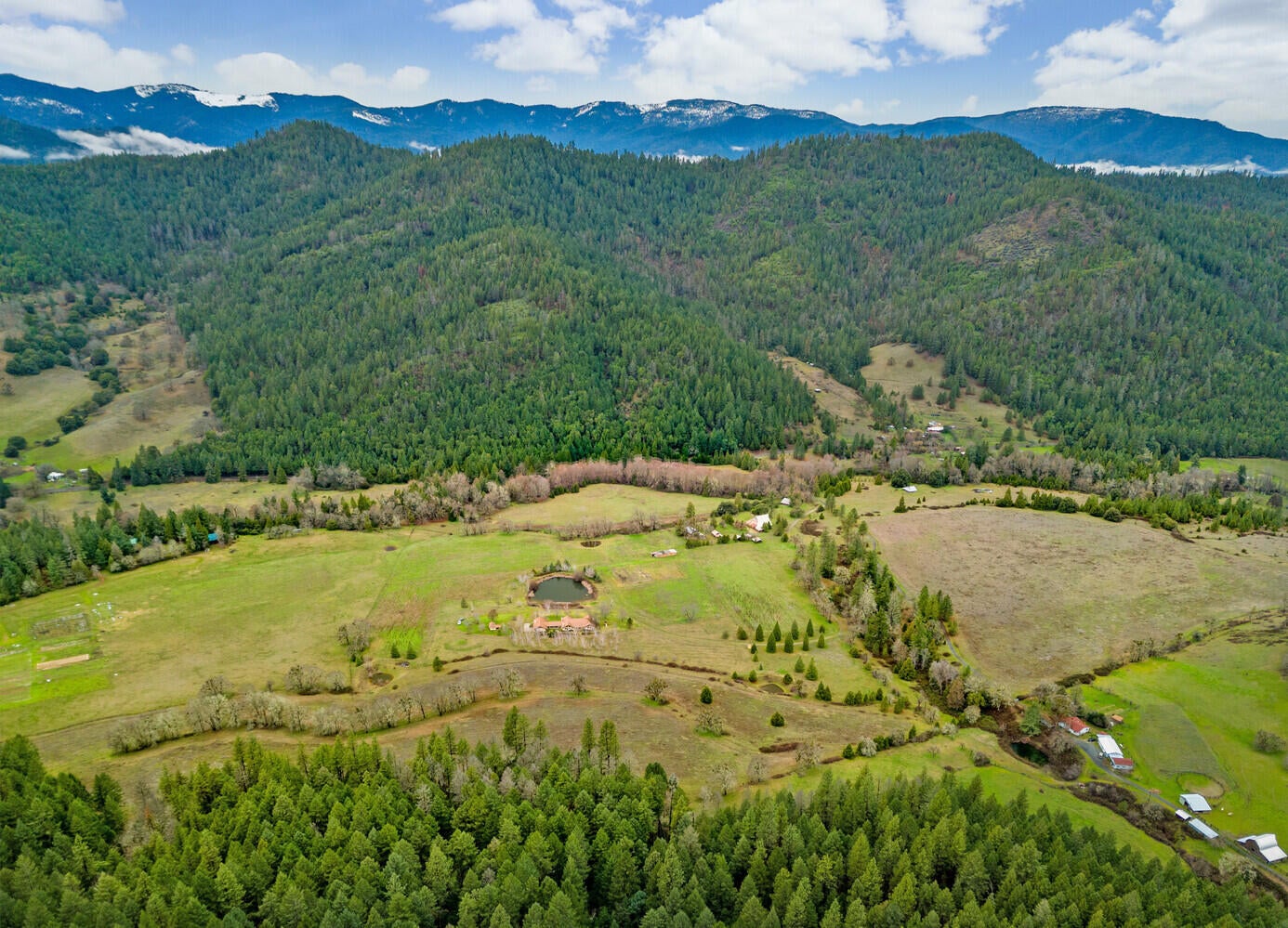 6901 Thompson Creek Road Jacksonville, OR 97530 - Photo 15 of 88 6901 Thompson Crk