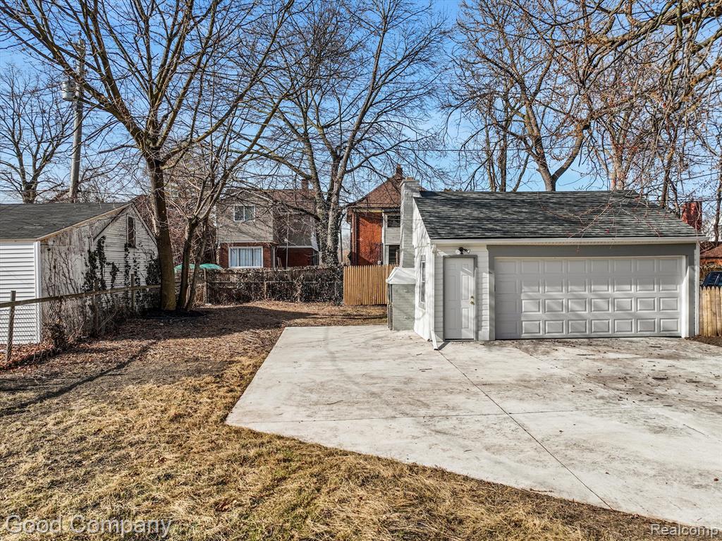 207 Riverside Drive Detroit, MI 48215 - Photo 34 of 44 Gallery Image 34