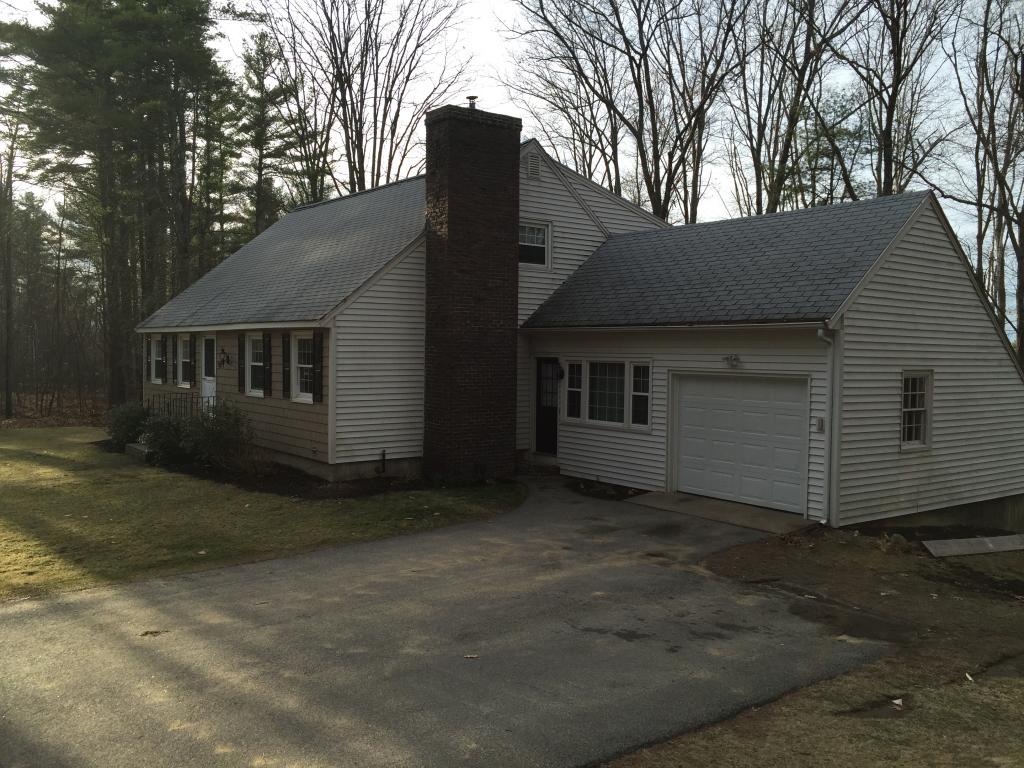 92 N Road Sandown, NH 03873 - Photo 2 of 30