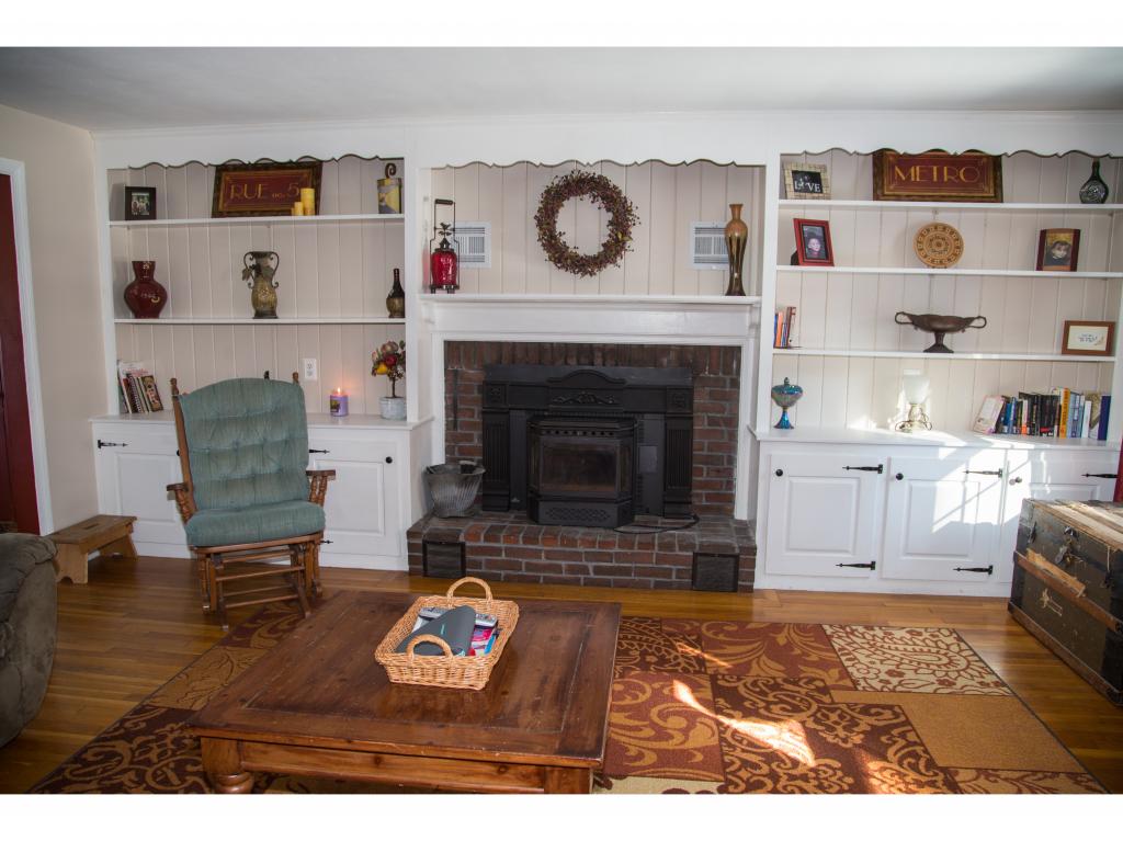 92 N Road Sandown, NH 03873 - Photo 12 of 30
