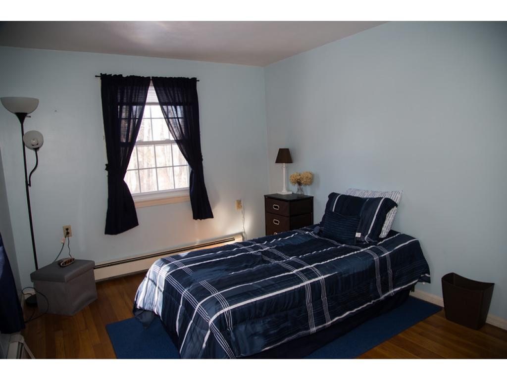 92 N Road Sandown, NH 03873 - Photo 16 of 30