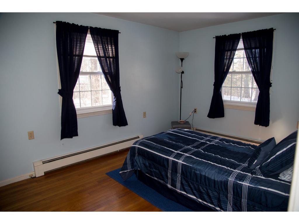 92 N Road Sandown, NH 03873 - Photo 17 of 30