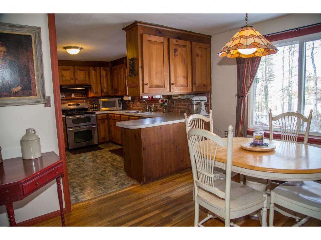 92 N Road Sandown, NH 03873 - Photo 10 of 30