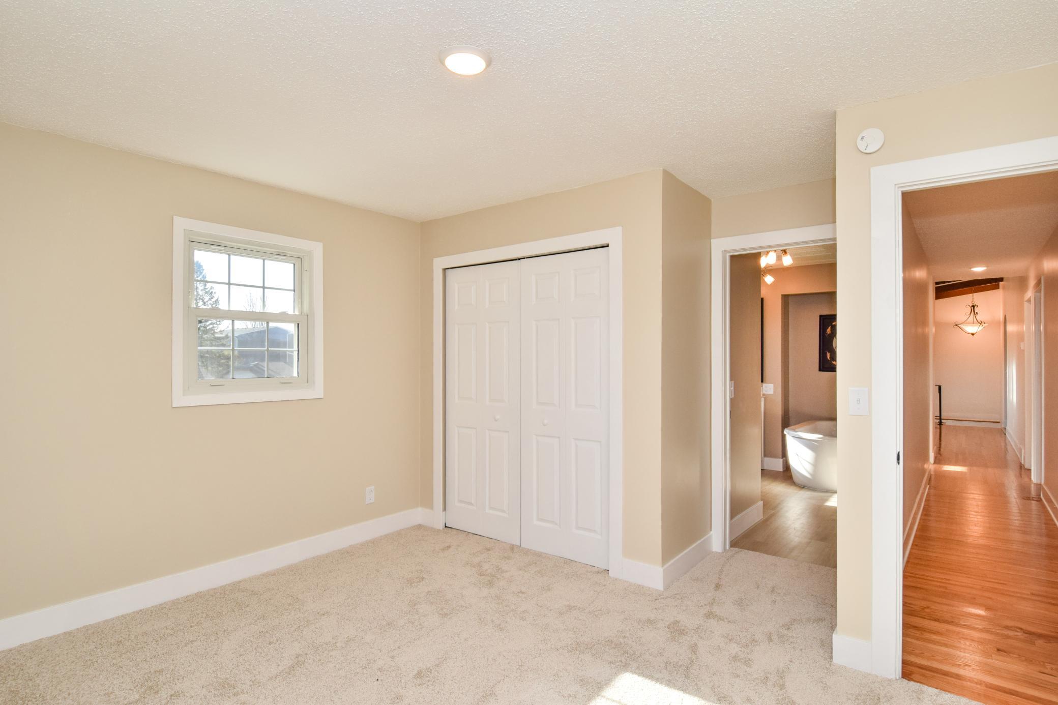 7216 33rd Avenue North Crystal, MN 55427 - Photo 19 of 37