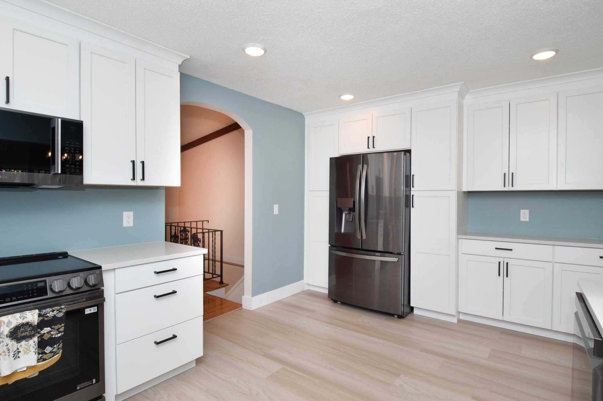 7216 33rd Avenue North Crystal, MN 55427 - Photo 7 of 37