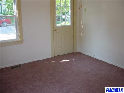 604 West Jefferson Street Decatur, IN 46733 - Photo 9 of 14