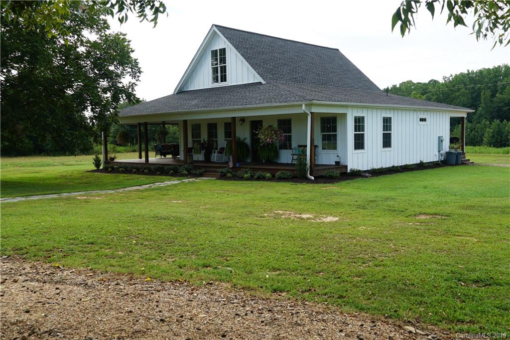 796 Johnson Road Columbus, NC 28722 - Photo 4 of 42