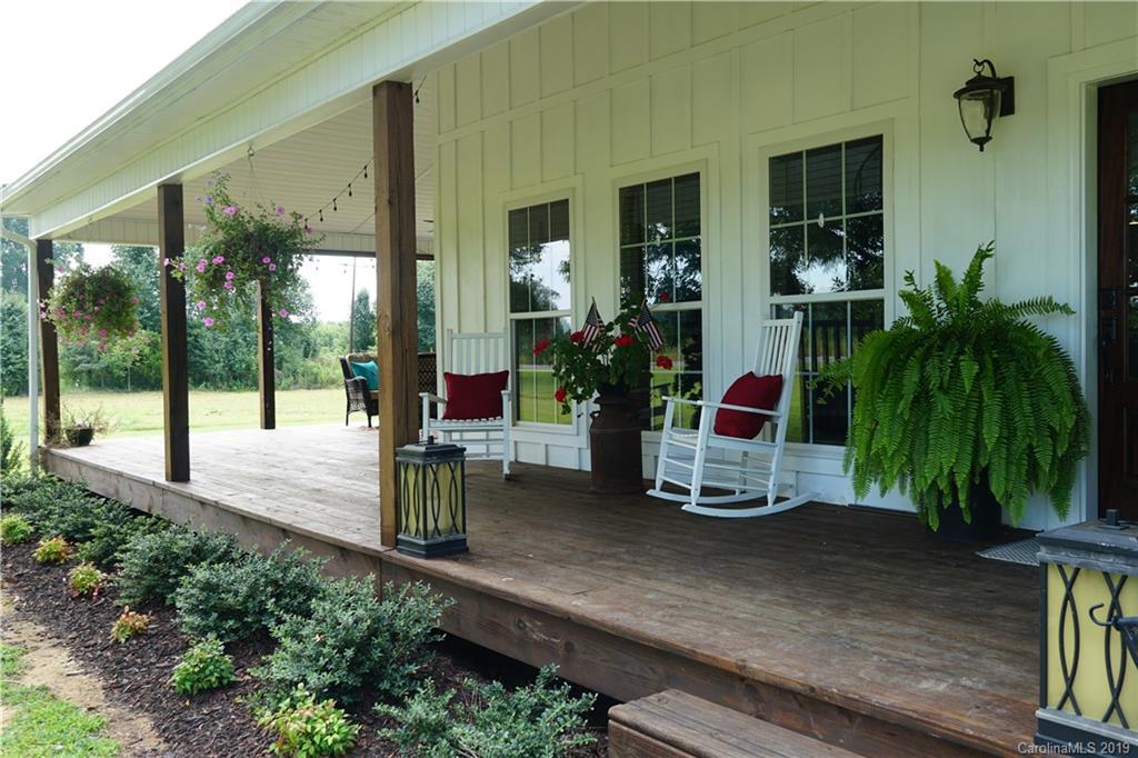 796 Johnson Road Columbus, NC 28722 - Photo 5 of 42