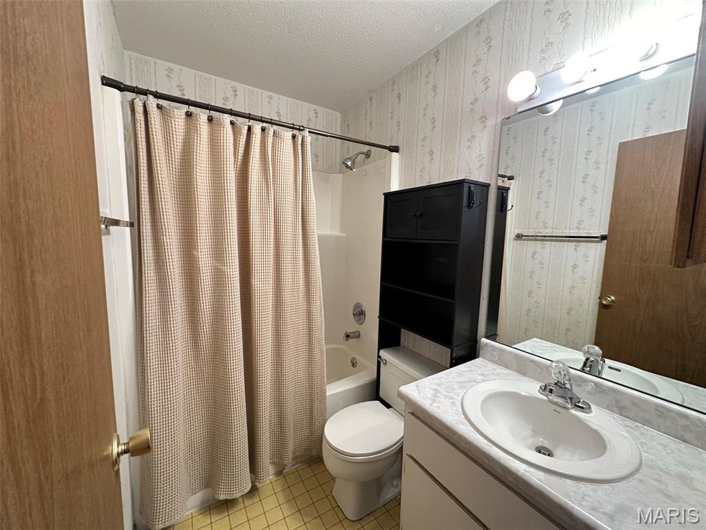 24 Timberbrook Drive, Unit C St. Peters, MO 63376 - Photo 16 of 19