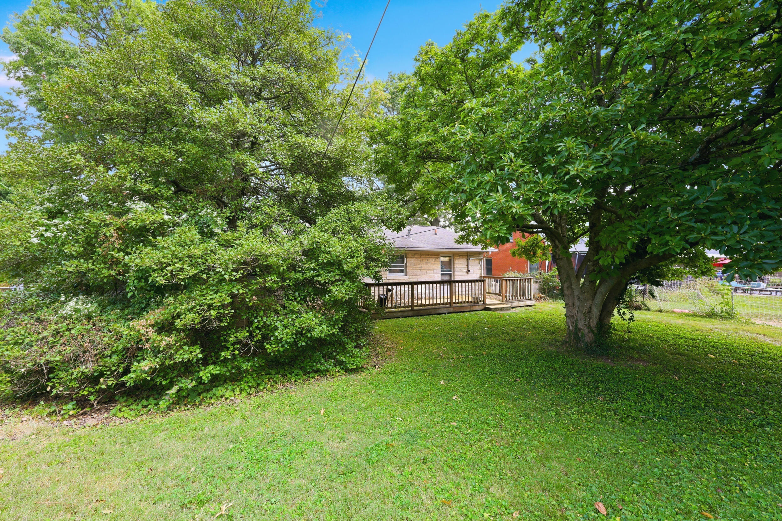 672 Providence Road Lexington, KY 40502 - Photo 40 of 48 38_pend7260