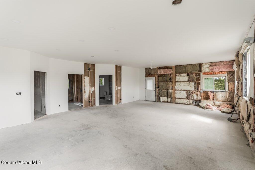 26825 South Cedar Grove Road Harrison, ID 83833 - Photo 7 of 30 --6.jpg-SMALL