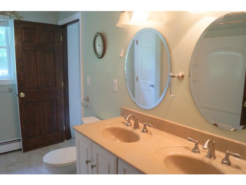 26 Farmer Road Windham, NH 03087 - Photo 20 of 27