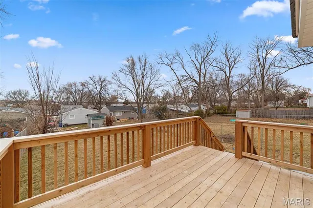 $579,900 | 119 Monica Drive, Sunset Hills, MO 63127