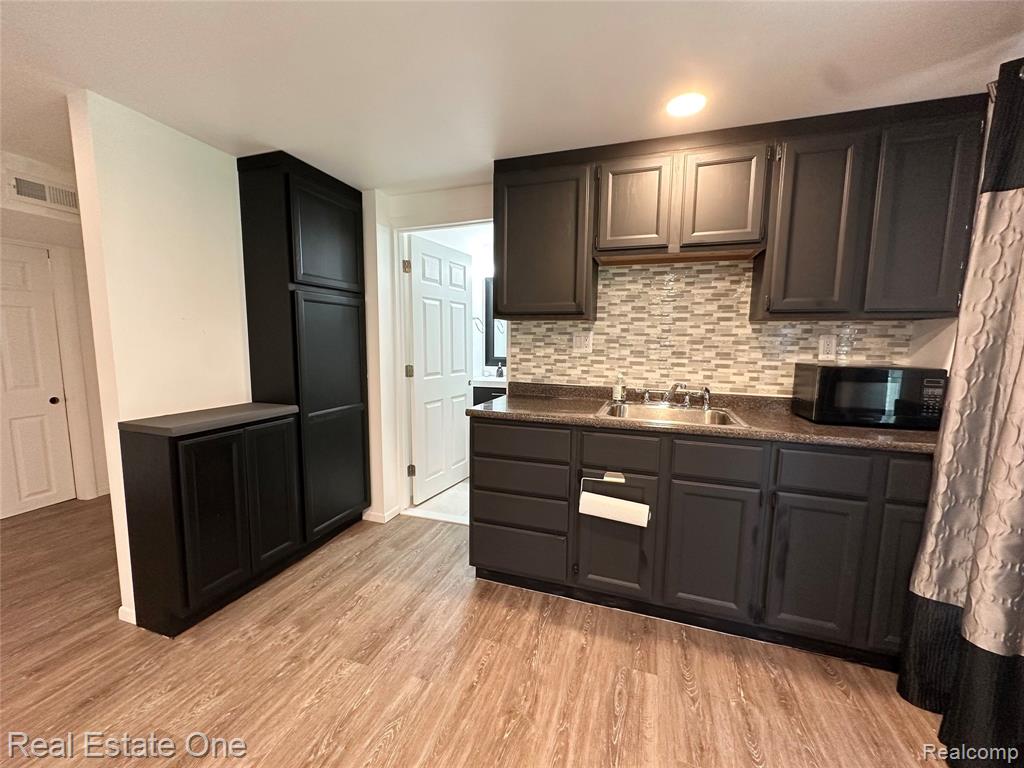410 Willow Grove Lane Rochester Hills, MI 48307 - Photo 28 of 37