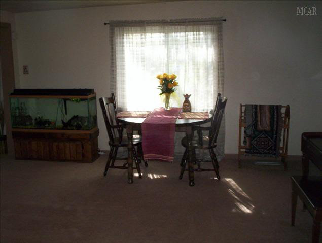 3600 Ohara Road Carleton, MI 48117 - Photo 8 of 20 Dining Room