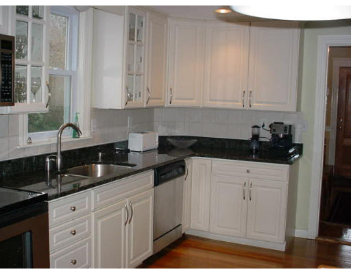 63 Hemlock Street Needham, MA 02492 - Photo 6 of 11 Gallery Image 6