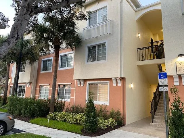 $1,780 | 9857 Baywinds Boulevard, Unit 9105, West Palm Beach, FL 33411