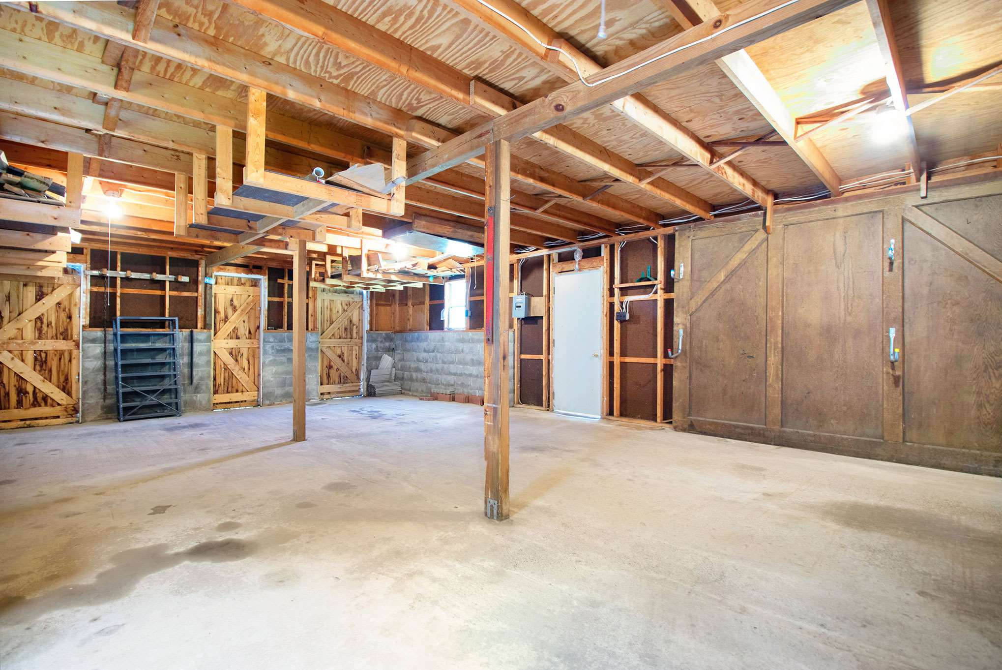 10600 Anderson Road Granger, IN 46530 - Photo 29 of 34 Gallery Image 29