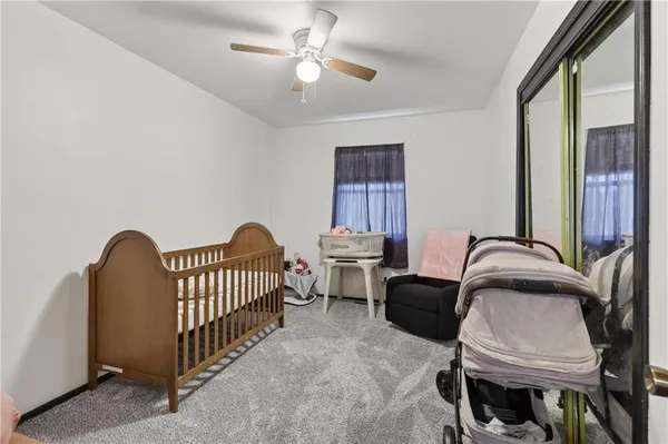 $170,000 | 521 Sunset Circle, Columbus, KS 66725