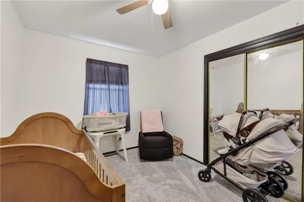 $170,000 | 521 Sunset Circle, Columbus, KS 66725