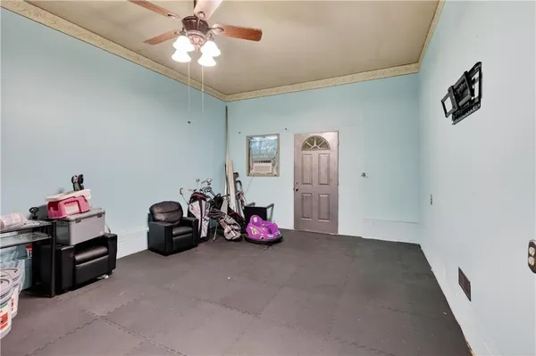 $170,000 | 521 Sunset Circle, Columbus, KS 66725