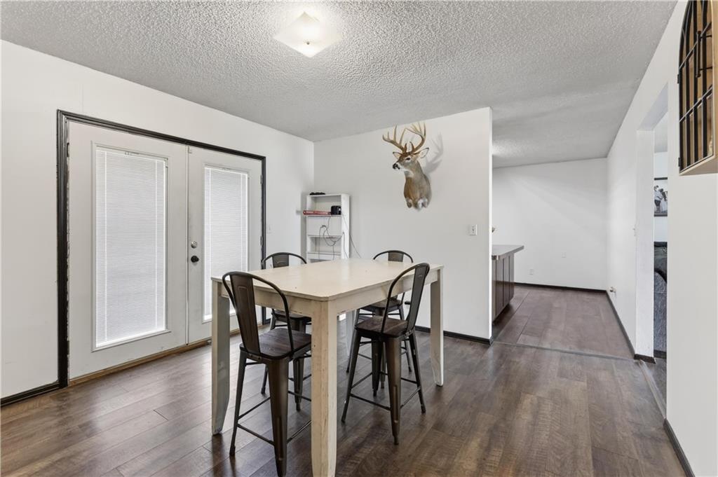 521 Sunset Circle Columbus, KS 66725 - Photo 8 of 26