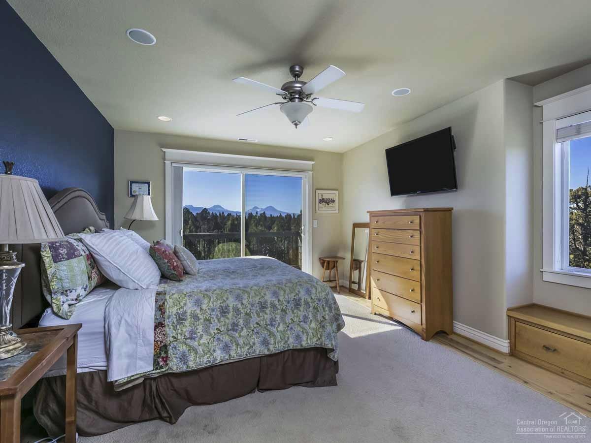 64415 Hunnell Road Bend, OR 97703 - Photo 13 of 25 Additional Photo