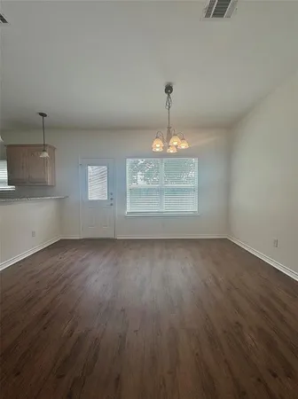$1,595 | 100 Bridle Court, Mabank, TX 75143
