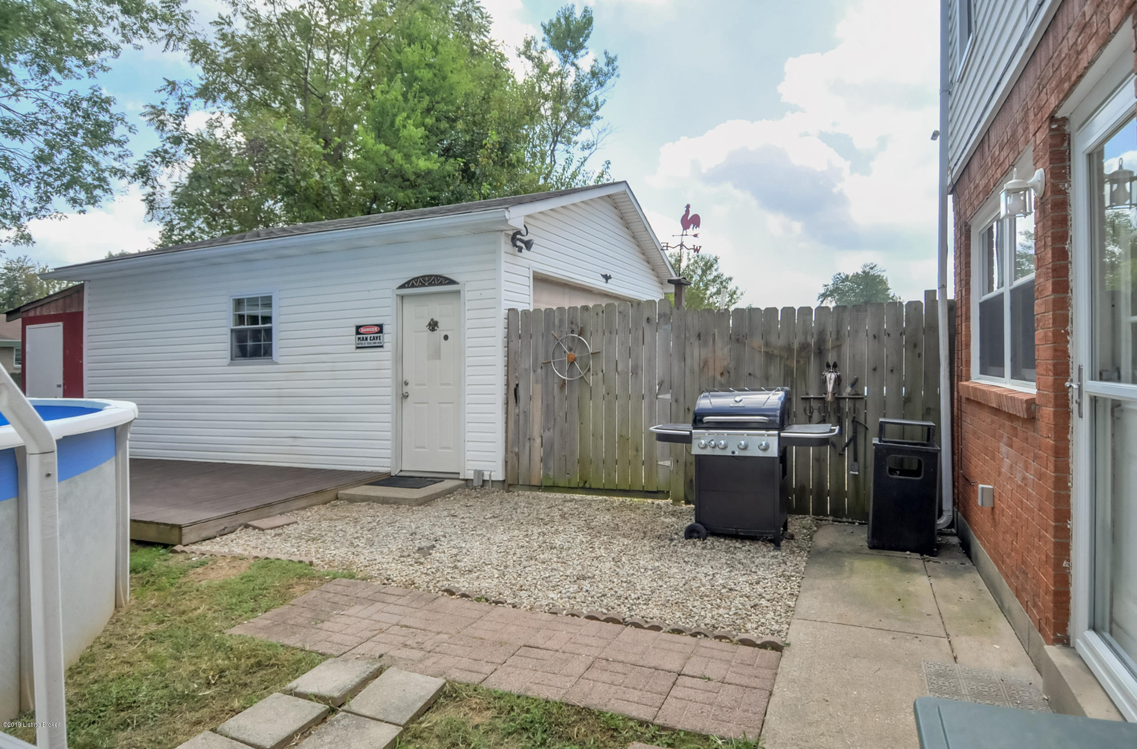 164 Beechland Road Louisville, KY 40229 - Photo 36 of 41 164BeechlandRd-36