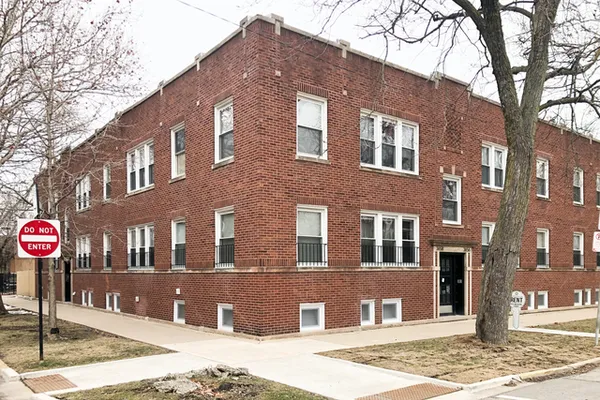 $1,980 | 3650 West Eddy Street, Unit 2, Chicago, IL 60618
