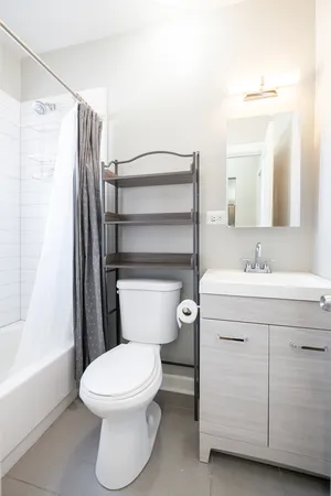 $1,980 | 3650 West Eddy Street, Unit 2, Chicago, IL 60618