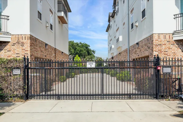 $4,200 | 2820 Princeton Street, Houston, TX 77009