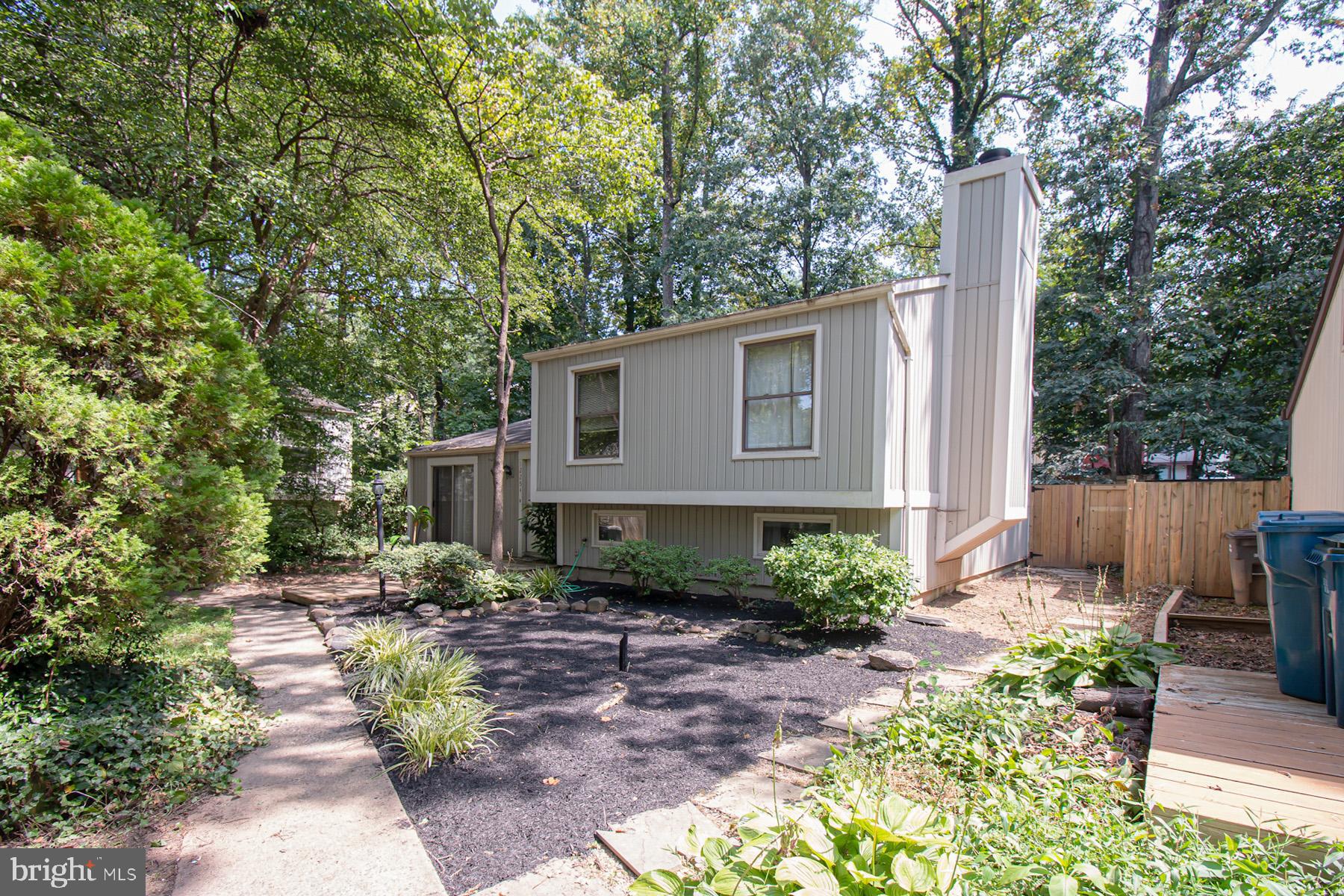 12254 Turkey Wing Court Reston, VA 20191 - Photo 4 of 28